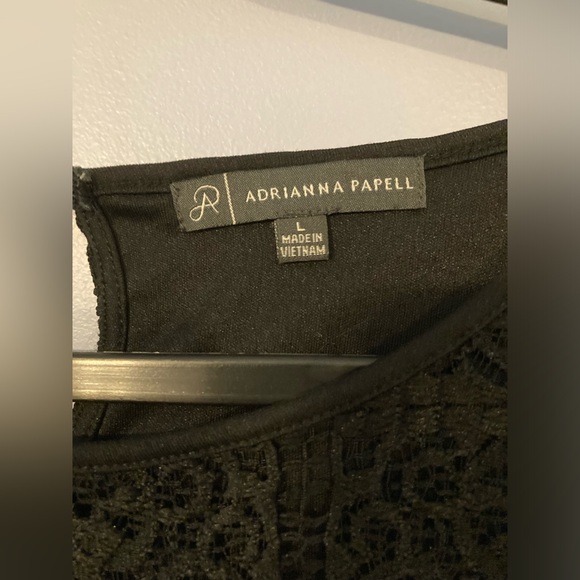 Adrianna Papell black lace sheer sleeved top size large EUC - Picture 3 of 4